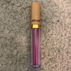 Noyah Malbec Lip Gloss